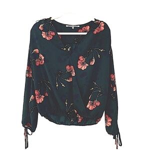 ❄️ Sale! Navy Blue Floral Wrap Front Top with Tie Sleeves. Size SMALL